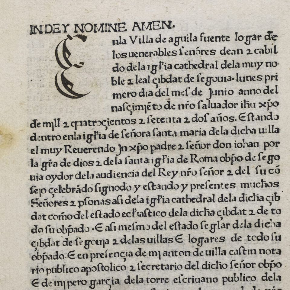 Close-up of historic Sinodal text naming Aguilafuente and Segovia, reproduced in the Cathedral of Segovia press dossier.