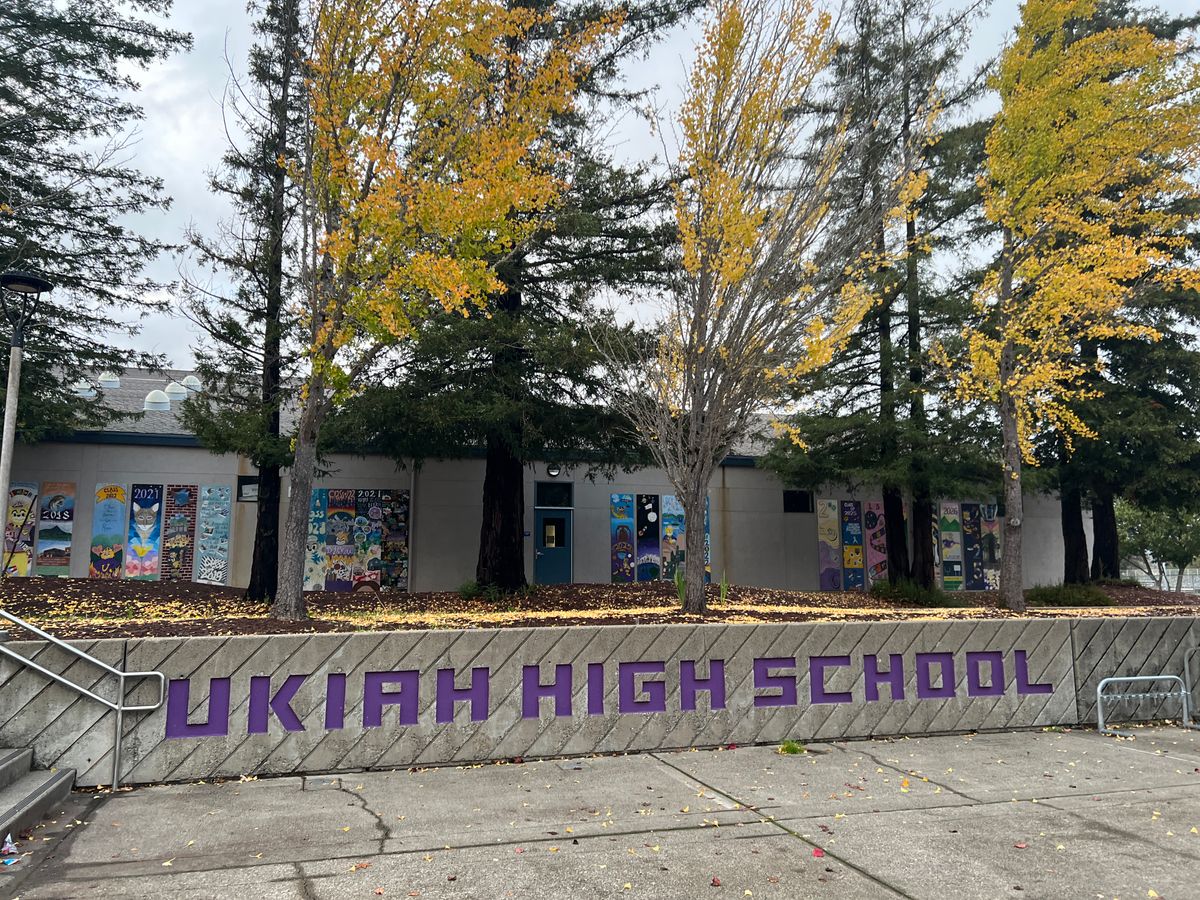 Ukiah Journalism Student Accuses Teacher of Sending Inappropriate Snapchat Messages