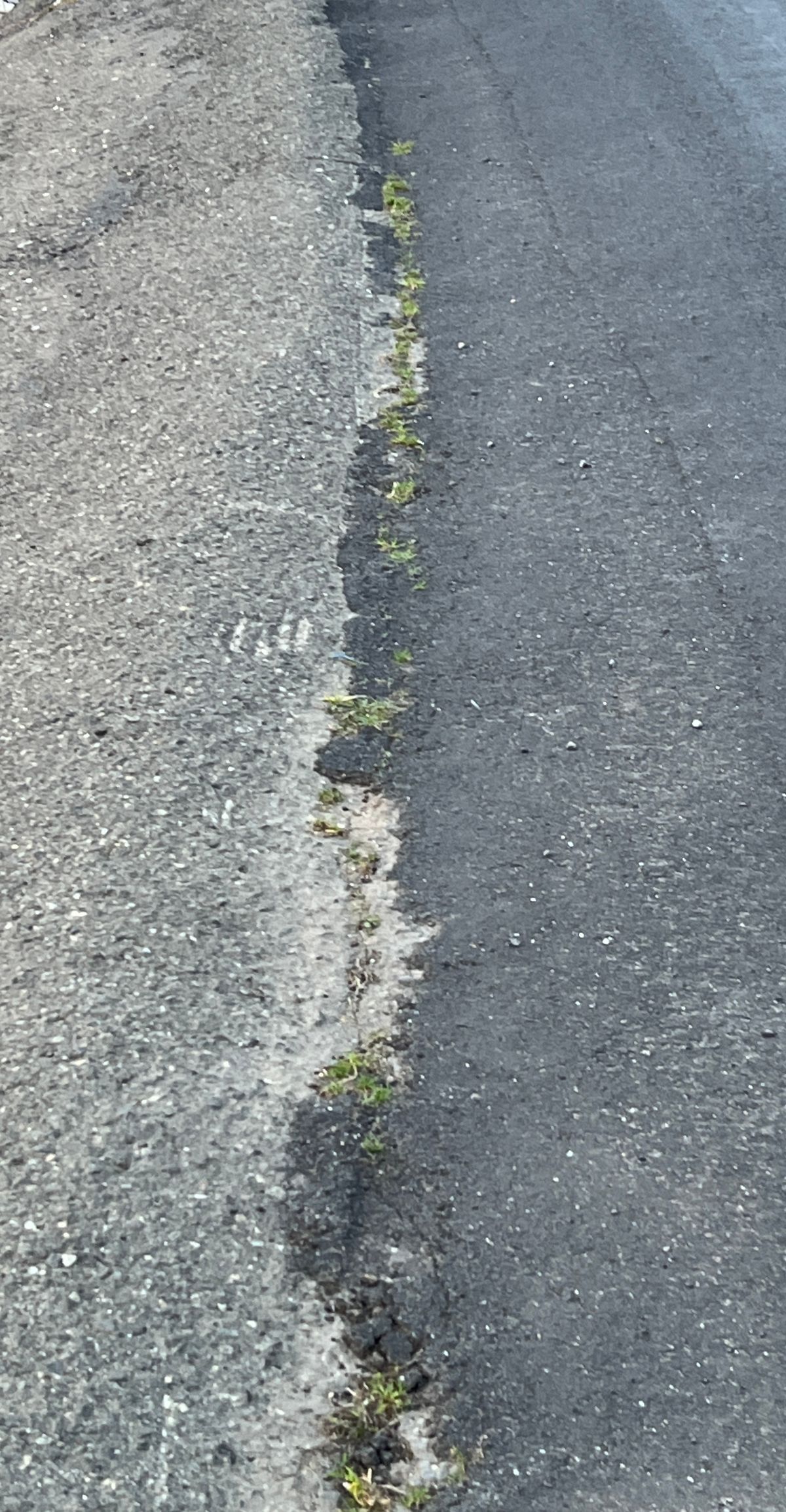 Fort Bragg City Council Delays Street Project Sign-Off Amid Bond and Road Quality Concerns