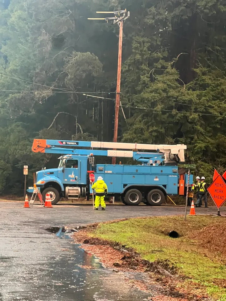Nearly 2,000 Households Still Lack Power