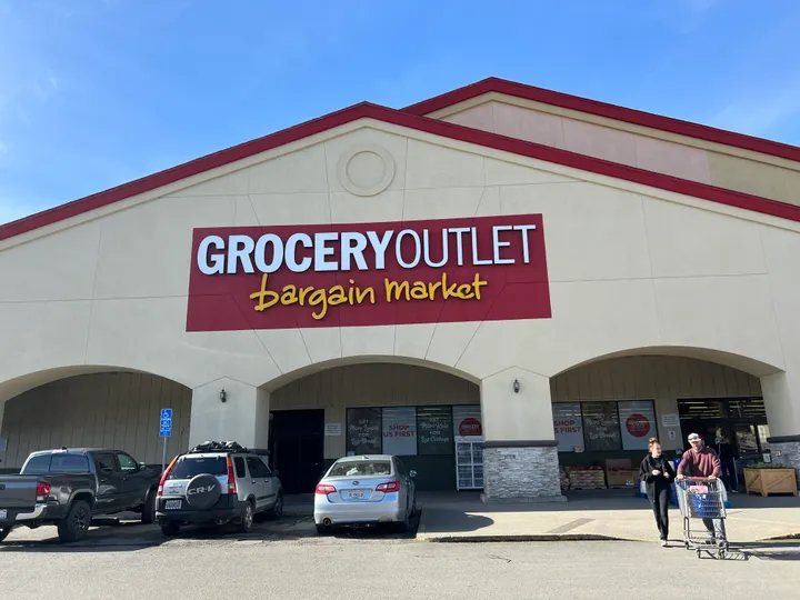 Willits Grocery Outlet Gets Yellow Tagged Following Quake