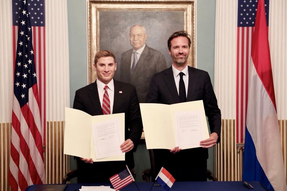 After a visit to Washington, Dutch Minister Sjoerdsma criticises US Match Act targeting ASML exports to China — despite signing 'Pax Silica'