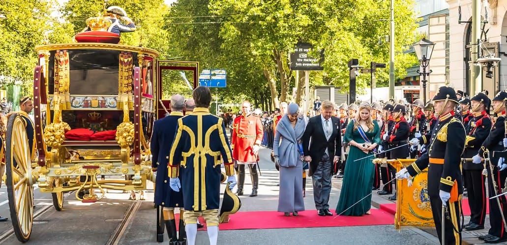 Prinsjesdag 2026: King's Speech urges compromise, but left and right tell Jetten to choose