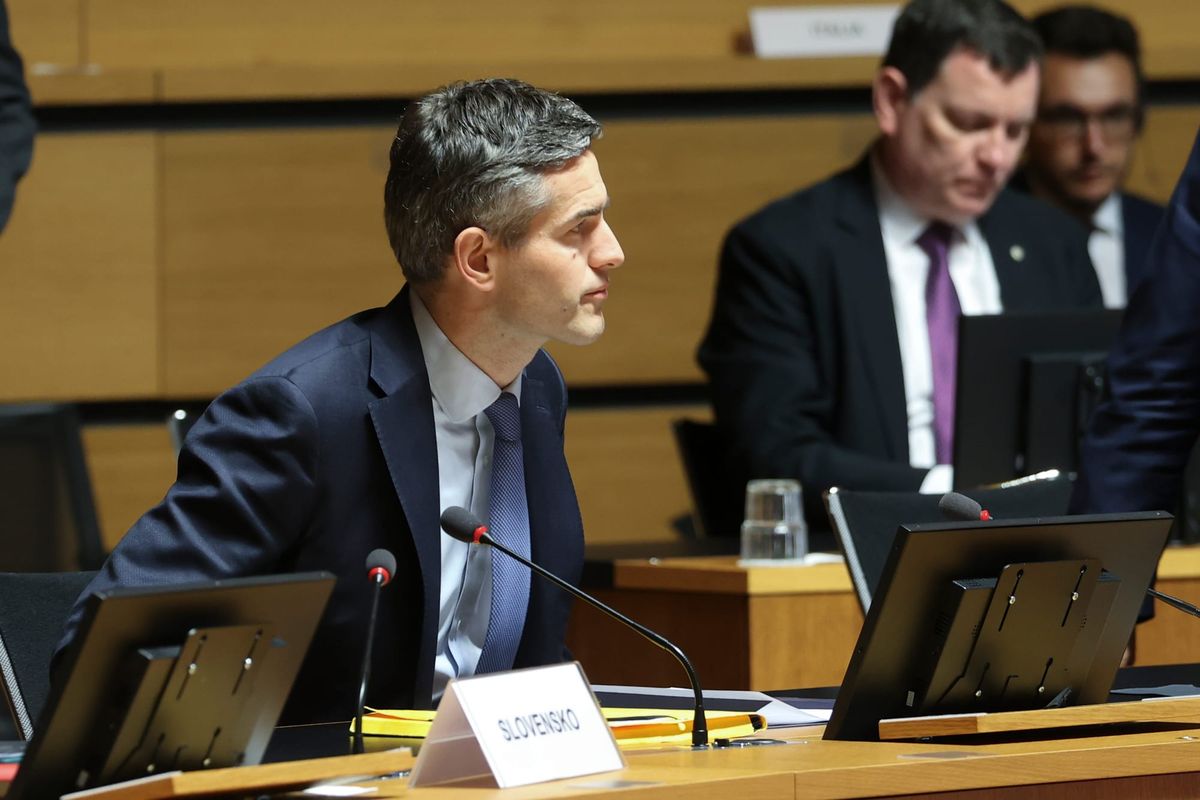 Dutch Foreign Minister: broad EU support for ICC, seeks talks with US and urges blocking statute