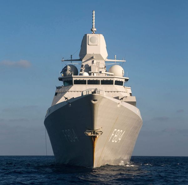 Dutch navy: "We were not in Chinese territorial waters" after South China Sea incident