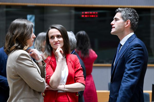 Dutch 'non-paper' on EU enlargement: stricter criteria, "gradual integration" and longer transition periods for new member states — phased Ukraine membership possible