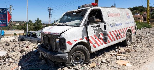 Dutch Foreign Minister: Israeli attacks on medical personnel in Lebanon could be "war crimes"