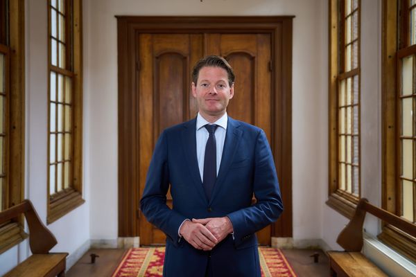 Questions in parliament over top Dutch defence official's role at venue behind Israel boycott
