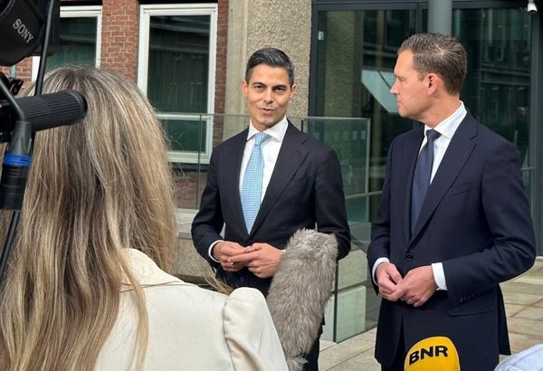 Dutch minority cabinet makes major budget concessions to win opposition support