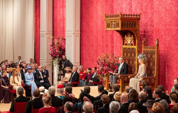 Prinsjesdag 2026: Jetten's minority cabinet unveils budget plans, but the real battle for a majority starts after the king's speech