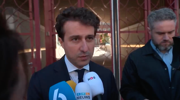 After weeks of deadlock, Dutch budget talks between minority coalition and opposition finally start moving