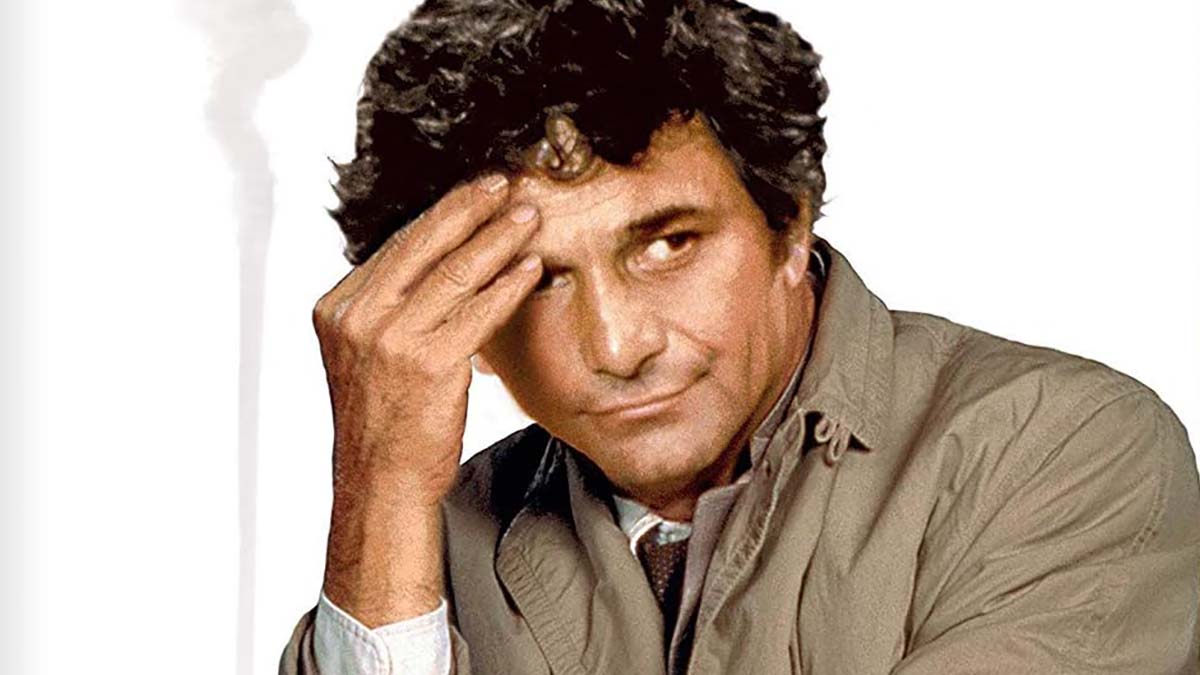 Peter Falk as Lt Columbo in his trademark beige trench and furrowing his brow 