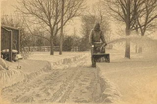 Best Snowblowers in Canada From $135 — Size Guide