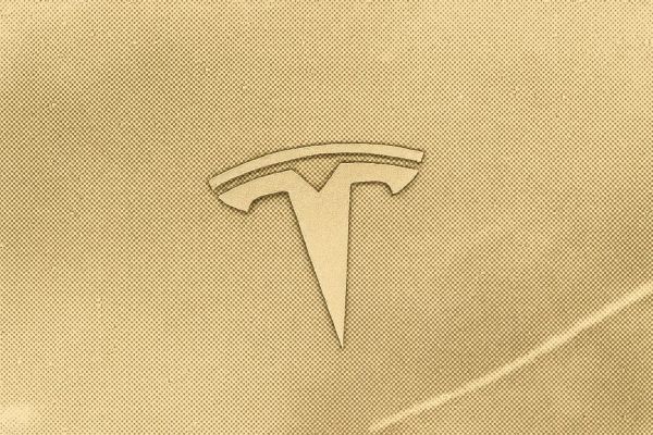 Calgary Police Charge Man for Arson of Two Tesla Vehicles