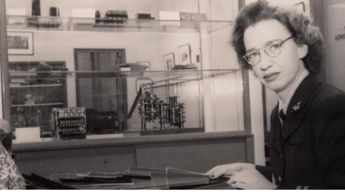Grace Hopper Kimdir? Yazılımın Kraliçesi