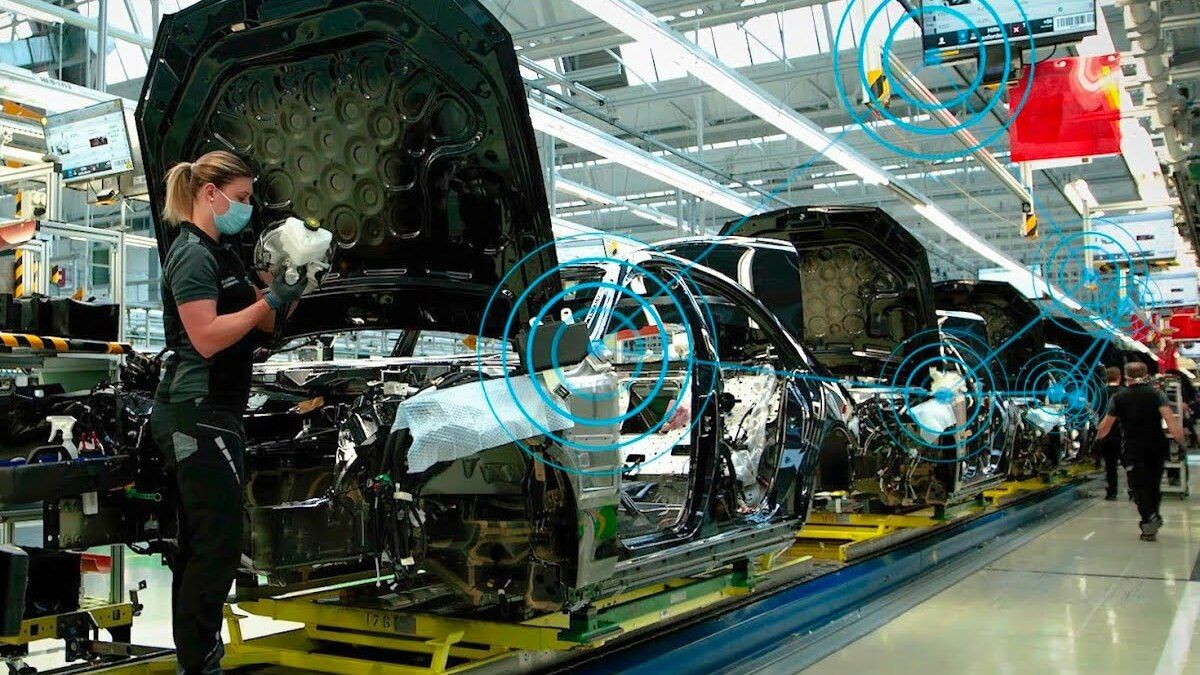 Mercedes Dijital Üretim Platformu