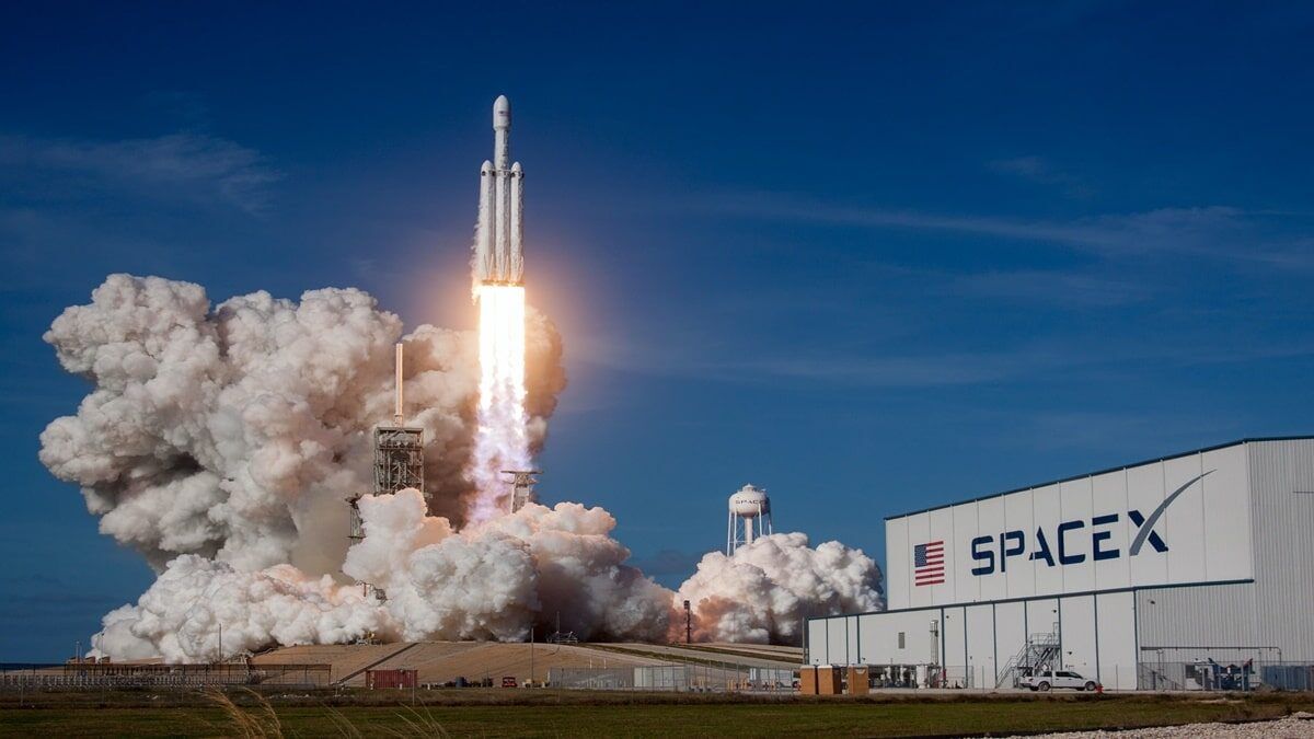 NASA ve SpaceX Anlaşma İmzaladı