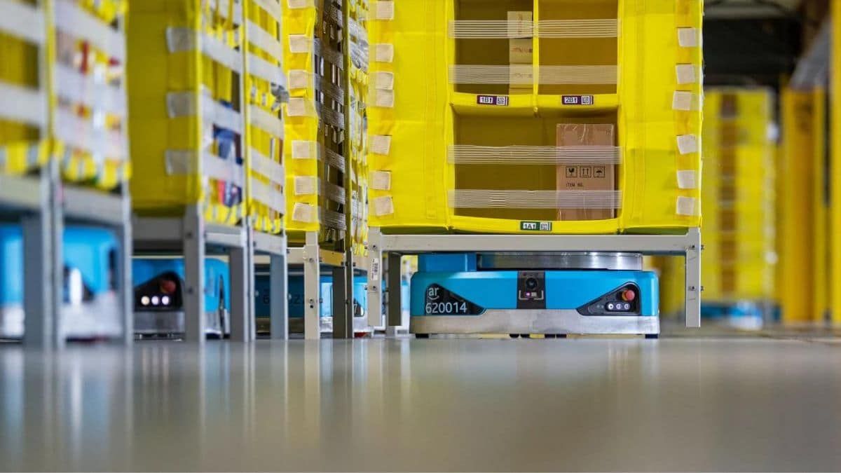 Amazon İlk Tam Otonom Mobil Depo Robotunu Tanıttı!