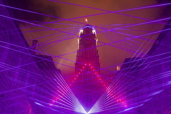 lazer teknolojisi-lazerlerle yapılan bir gösteri