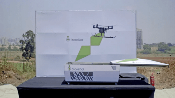 5 dakikada şarj olan drone