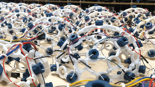 Beyin Bilgisayar Arayüzü Başlığı