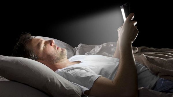 Teknolojik Aletler Uykumuzu Nasıl Etkiliyor?