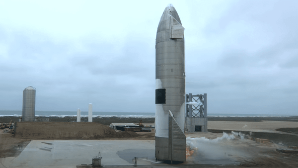 SpaceX Starship Prototipi İlk Başarılı İnişini Gerçekleştirdi