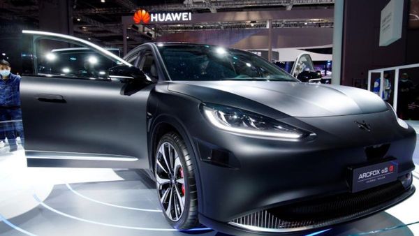 Huawei sürücüsüz otomobil teknolojisi