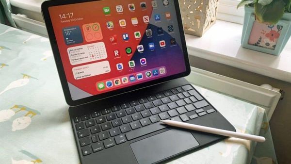 iPad OLED ekrana dair tarih tahminleri paylaşıldı.