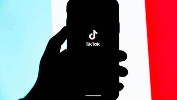 TikTok Hikaye Özelliğini Test Etmeye Başladı