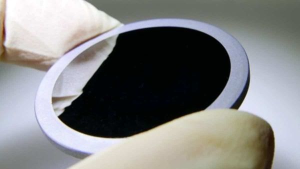 Panasonic Yeni Yüksek Teknoloji Lensini Tanıttı!