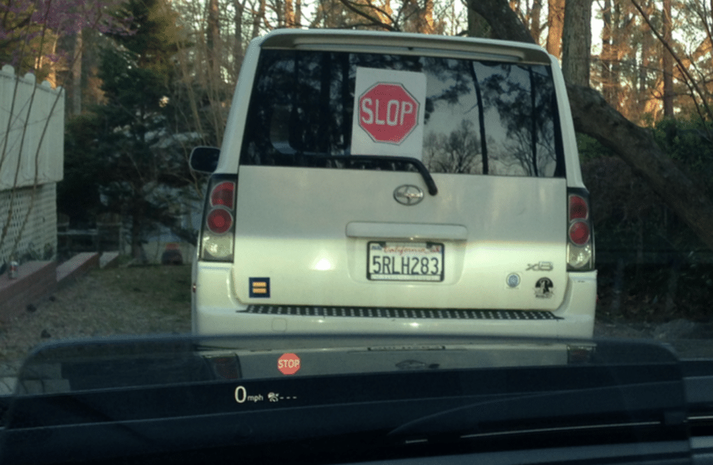 tesla burger king olayına benzer mazda otopilotu