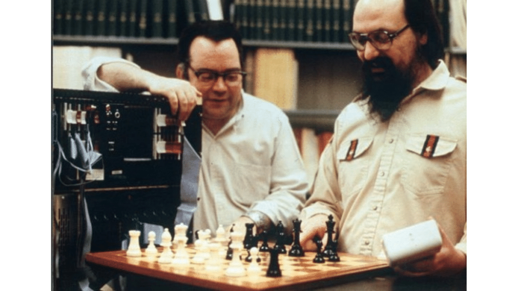 Ken Thompson ve Belle santranç bilgisayarı.