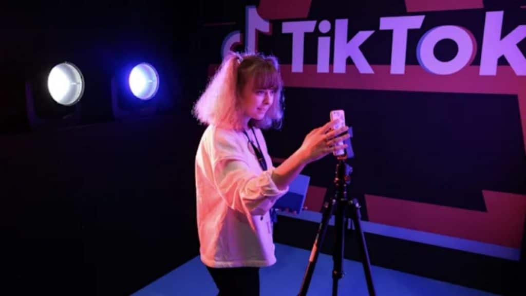 TikTok Ücretli Özel İçerikler