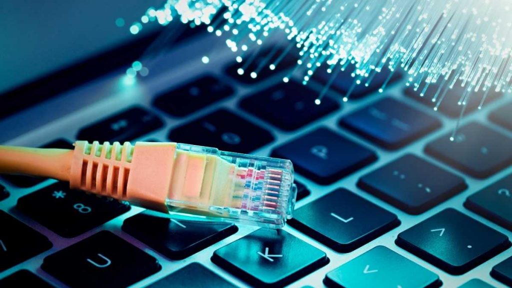 fiber internet neden daha hızlı