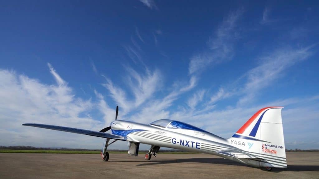 rolls-royce'un elektrikli uçağı