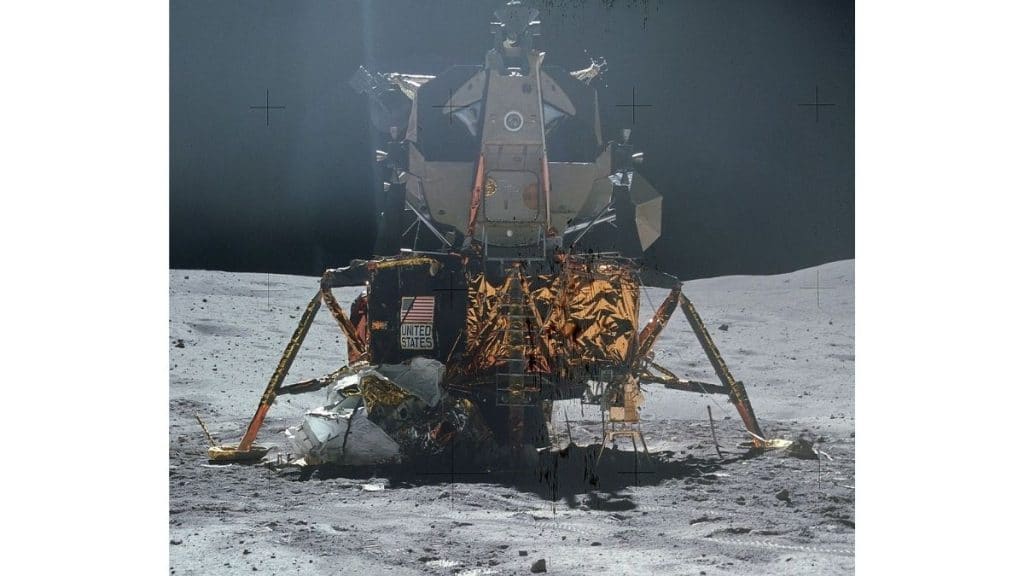 Apollo-16 Apollo uzay programı
