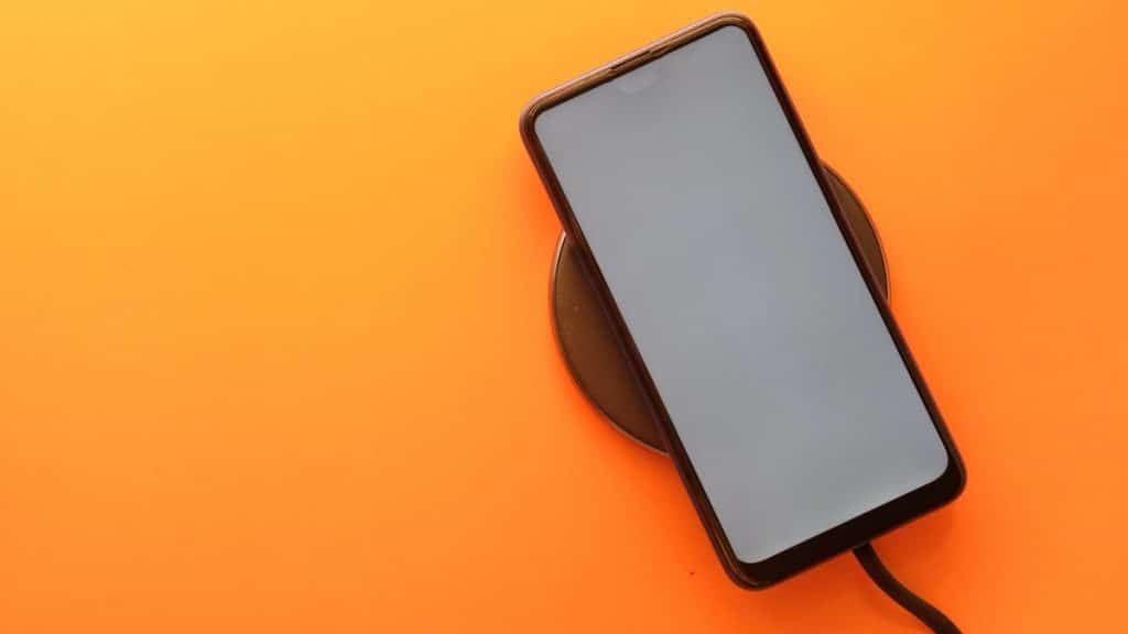 Snapdragon İşlemciler 150W Hızlı Şarj Desteği Sunacaklar!