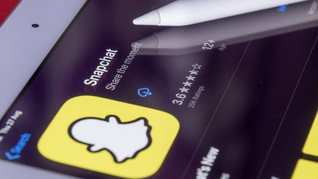 Snapchat-hikayelere reklam