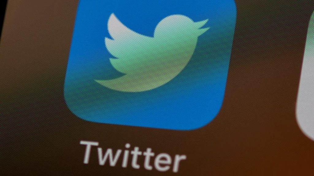 Musk, Bot Hesaplardan Dolayı Twitter Satış Sürecinden Çekilebileceğini Açıkladı