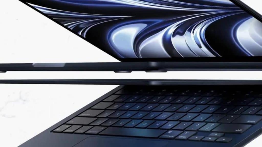 Yeni MacBook Modelleri
