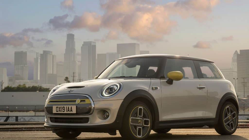 Mini Cooper SE türkiyede satılan elektrikli arabalar