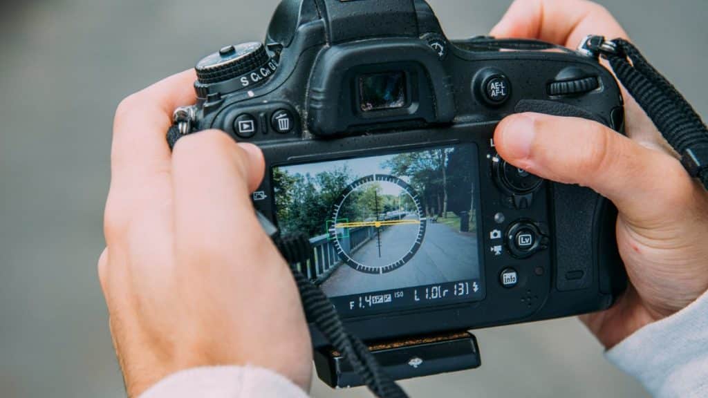 dslr fotoğraf makinesi nasıl çalışır