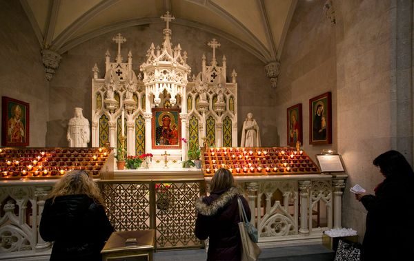 The Young Women Quietly Converting to Catholicism