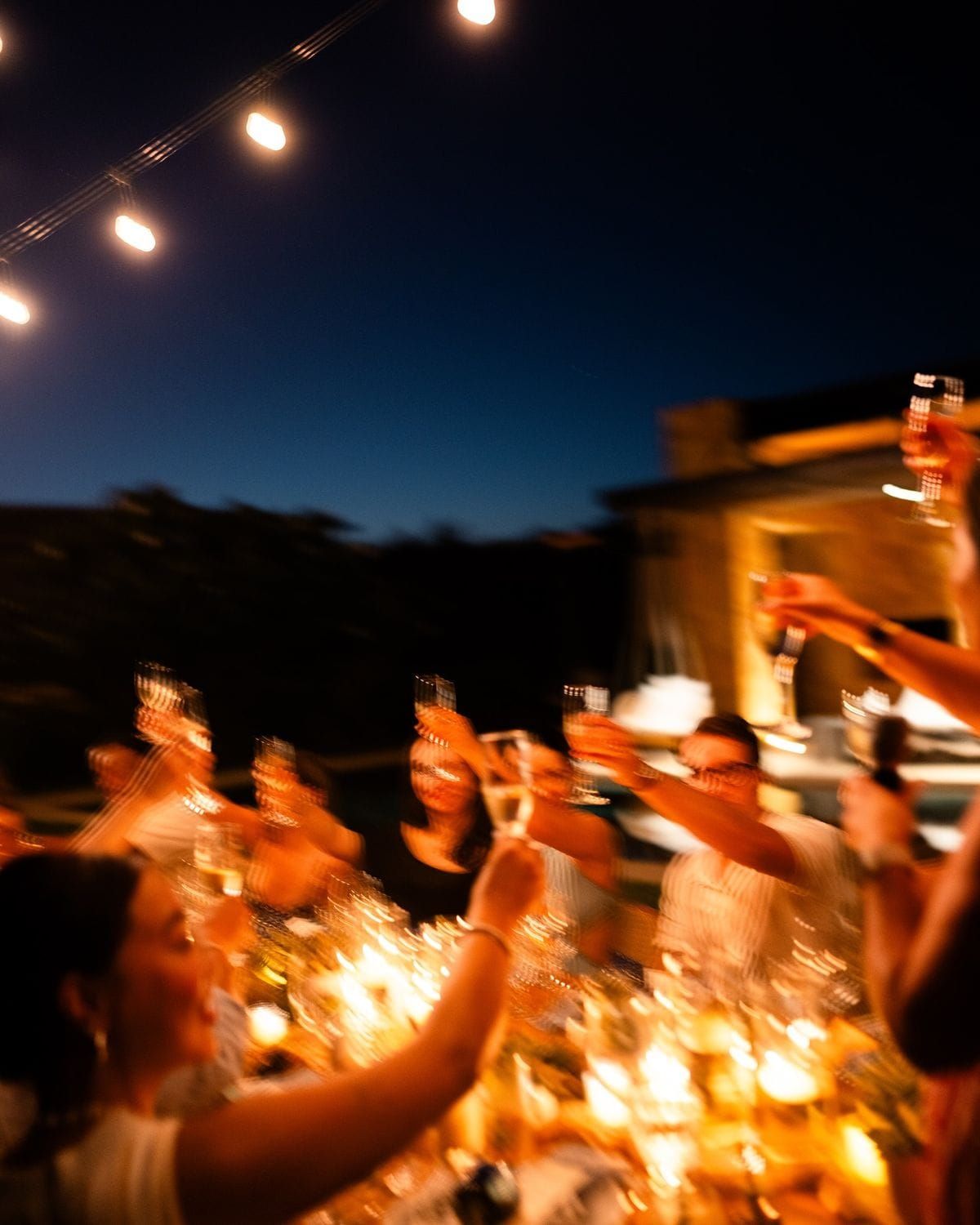 Dinner With Strangers Is Cool Again