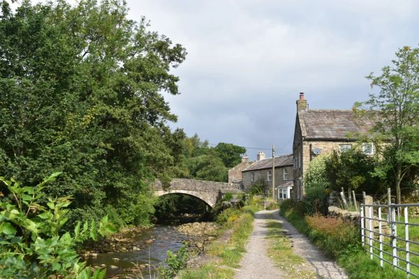 Now we understand Kate Bush