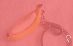 胸针很忙 (Taobao): Peeled banana charms