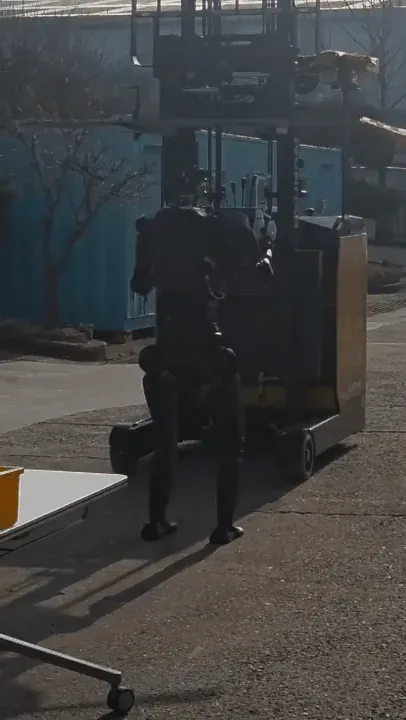 HD Hyundai Samho has started a proof-of-concept to assess humanoid robots in shipyard production.