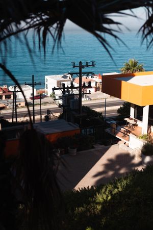 ROMANTIZANDO EL COLEF