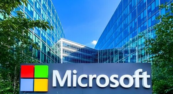 MSFT · 深度研究报告 · In-Depth Research Report